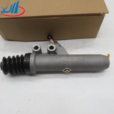 Китай Hot Selling for Diesel engine parts Clutch Master Cylinder WG9123230024 продается