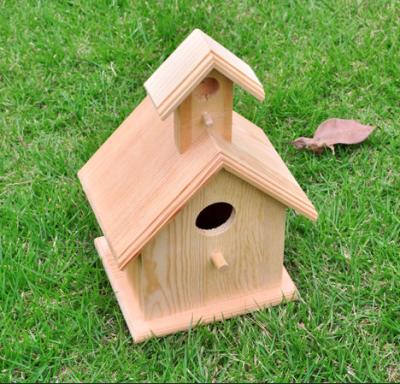 China Two Level Wooden Bird Feeders 3 - 4 Birds Hanging 5.9 X 5.1 X 11 Inches for sale