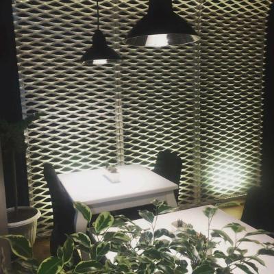 China Plain Weave Professional Customize Interior Decoration Aluminum Spray Coating Diamond Mesh for sale