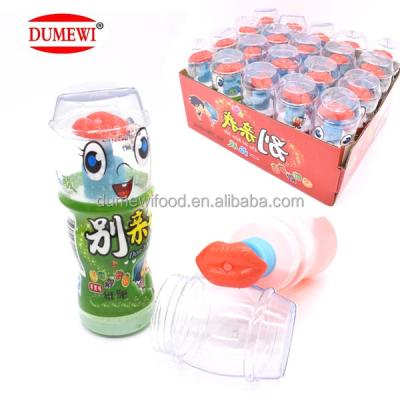 China Liquid Don't Kiss Me Sour Lip Shape Fruit Favor Spray Super Candy for sale