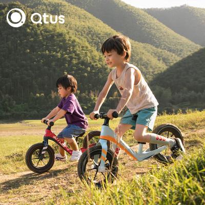 China Aluminum Alloy Qtus B1 Swift, for toddler made in china children's balance bike, Unibody Magnesium Alloy frame, Adjustable Saddle with scale for sale