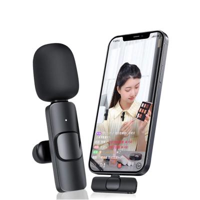 China 2022 Professional Hot Selling Amazon Lavalier Wireless Microphone Portable Microphone Conference Audio Video Recording Mic For IPhone Live Broadcast Gaming Microfonoe for sale