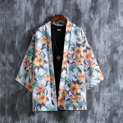 China Breathable Beach Seven Point Shirt Sleeve Coat Sunscreen Robe Chinese Style Pineapple Cool Lovers Outfit Japanese Style Men's Kimono for sale