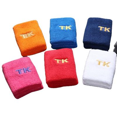 China New Fashion Soft Logo Sports Cotton Wrist Sweatbands Custom Made Comfortable For Gym for sale