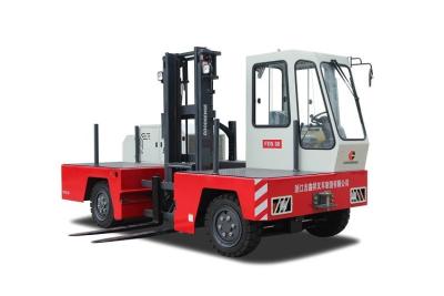 China Goodsense 3 Ton Diesel Side Lift Forklift With Hydraulic System Small But Perfectly Formed for sale