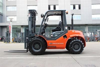 China 4 Wheel Drive Forklift 2.5Ton Rough Terrain Counterbalance Forklift for sale