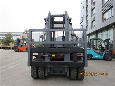 China High Safety Factory CE  5 Ton Diesel Forklift Diesel Engine Forklift Lifting Height 6000mm for sale