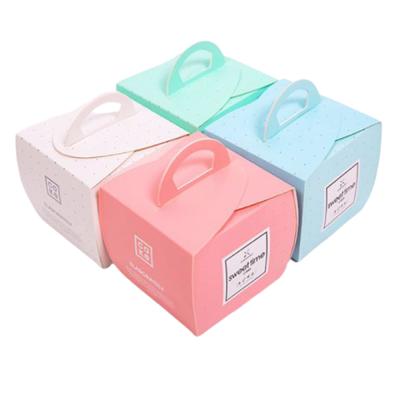 China New Design Recyclable Paper Cake Box Cake Packing Case Pastry Cake Box With Handle for sale