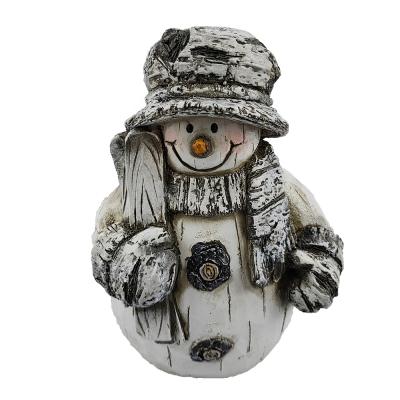 China Europe Snowman Resin Statue Snowman Scarf Garden Decoration Snowman Ornament Wearing Statues for sale