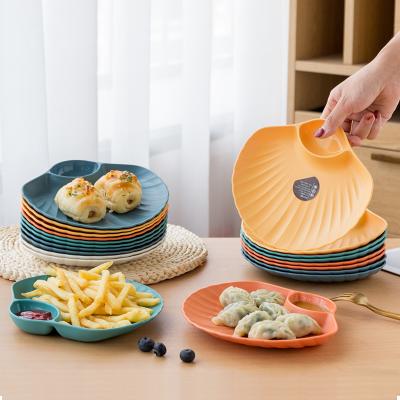 China Viable BPA Free Restaurant Party Dessert French Fries Sushi Dumpling Dish Chip And Plastic Dip Tray Snack Dish With Dipping Saucer for sale