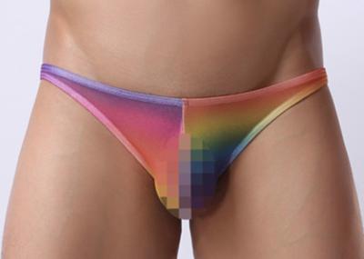 China El bikini para hombre colorido informa la parte posterior inconsútil de la ropa interior con la bolsa respirable en venta