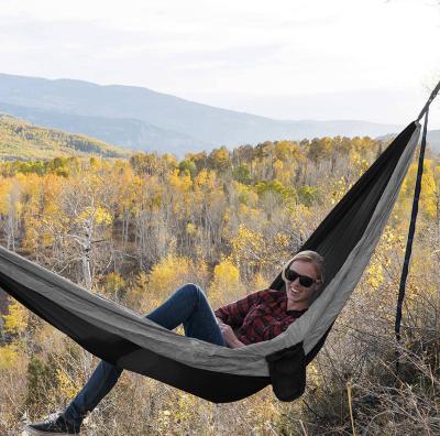 China Modern Camping Single Lightweight Double Hammock Hammock With Cocking Ropes For Hiking Travel Backpacking for sale