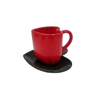 China Ceramic Heart Shaped Valentine's Day Gifts Supplier Red And Black Cup Disposable Wedding Cup With Saucer for sale