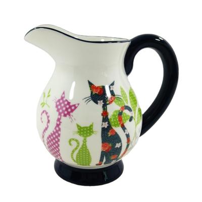 China Sustainable Christmas Custom Water Pots And Kettles Drinkware Type Ceramic Milk Coffee Water Pitcher for sale