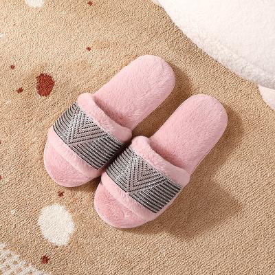 China Fashion Trend Wholesale Custom Retro Indoor Home Furry Soft Fluffy Winter Women Slipper For Keep Warming for sale