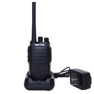 China 105*60*32MM Customizable Network Intercom Transceiver Mobile Two Way Phone Radio 5W RF Power for sale