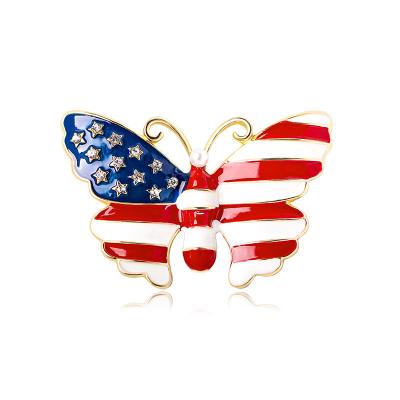 China Wowei Cute Simulated Pearl Gold Tone United States American Flag Enamel Butterfly Brooch Pin For Women Man for sale