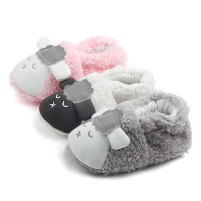 China New Style Lightweight Fleece Coral Sheep Not Easy To Drop Soft Anti-skid Sole Indoor Slippers Baby Shoes Toddler Baby Shoes Indoor Slippers for sale