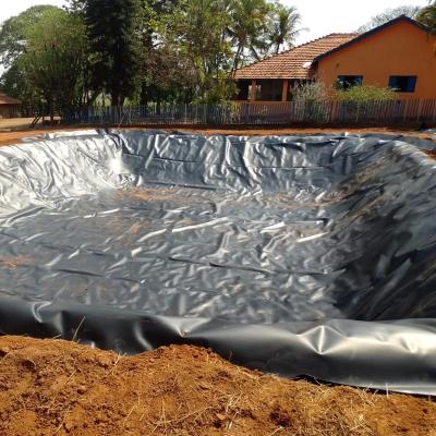 China Rohstoff 100% junges HDPE LLDPE 0,3 mm HDPE-Teichverkleidung für den Teich der Garnelenfarmen in Peru zu verkaufen