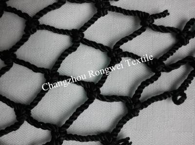 China Schwarze dunkelgrüne gelbe Nylonfischernetz Verzerrung gestricktes UV stabilisiert zu verkaufen