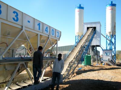 China El tipo amarillo planta de mezcla concreta 60m3/H de la correa del color con el CE ISO aprobó en venta