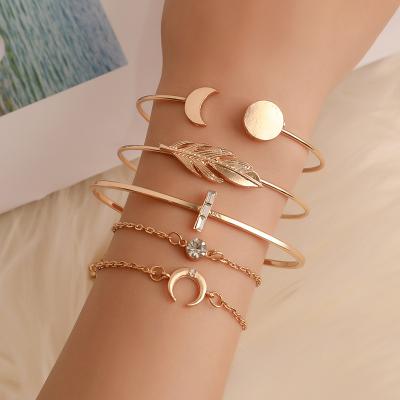 China Hot selling Hiphop hand jewelry five-piece set bracelet leaf wholesale exotic moon cross bracelet for sale