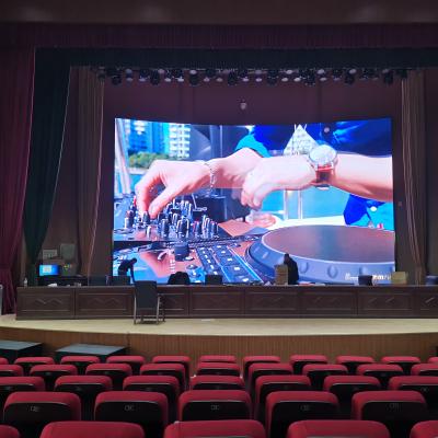 China Play and audio videos and loop playback Hd 2.5mm 64*64 32s multilevel scan card smd led display for sale