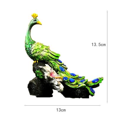 China Hot Sale India Amazon Resin Decoration Custom Peacock Figurine Home Decoration for sale