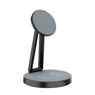 China Mobile Phone 2022 New Wireless Magnetic 2 In 1 Charger Stand Bracket QI Desktop 15W Fast Charging With for sale