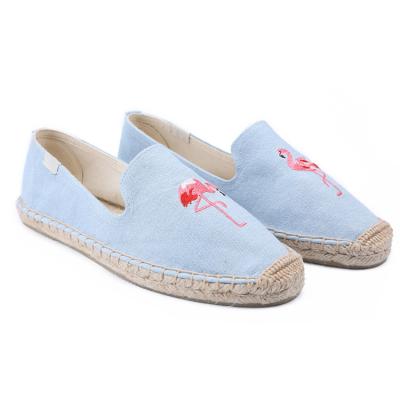 China Anti-slippery cheap flat canvas shoes for women, sneaker shoes for sale