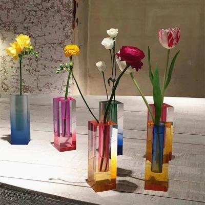 China Europe dropshipping modern minimalist European Fuleide Statistical Institute vase table decoration acrylic light luxury crystal flower mashite living room ornaments for sale