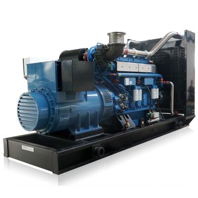 中国 3 Phase 800kw Electric Diesel Generator Turbocharger Yuchai Silent Four Protection 販売のため