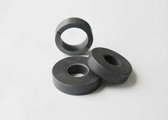 China Anistropic Axially Ring Ferrite Ceramic Magnets And Speaker Magnet for sale