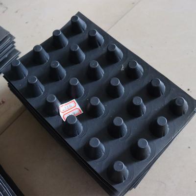 China Traditional Plastic Heat Insulation Dish Modular Plastic Drain Drain Cell For Drainage Under Artificial Grass Surface for sale