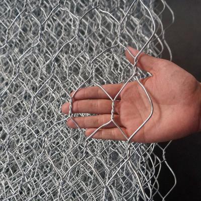 China Plain Weave Galvanized And PVC Coated Stone Cage Netting 2.7mm Gabion Box For Small Dam Protection Gabion Baskets for sale