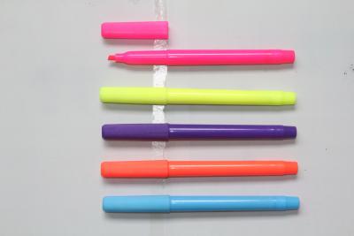 China Writing smoothly economical highlighter marker for sale