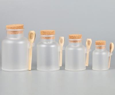 China 100ml 200ml 300ml 500ml luxury empty clear frosted bath salt container jar with wooden spoon for sale