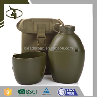 China Military Canteen Army Drinking Heavy Plastic Water Bottle Drinking Military Canteen And Cover for sale