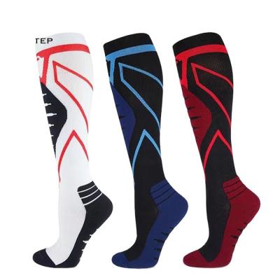 China Polyester/Cotton Professional Sports Compression Socks Marathon Tube Compression Socks Long Running Socks Terry Calf Outer Bottom Elastic Calf High for sale