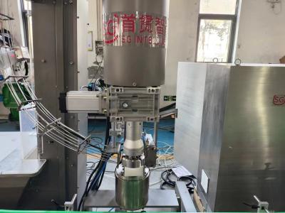 Chine Machine de remplissage de liquide de 2000 kg à baril de 5 litres, machine automatique d'emballage de liquide de haute précision à vendre