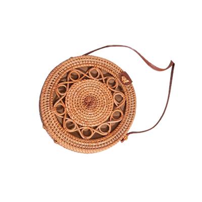 China 100% Bali Handwoven Environmental Protection Rattan Woven Bag Circle Round Straw Messenger Crossbody Bags Summer Retro Beach Handbags for sale