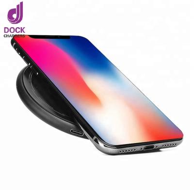 China Mobile Phone China New Design Convenient High Power Wireless Charger for sale