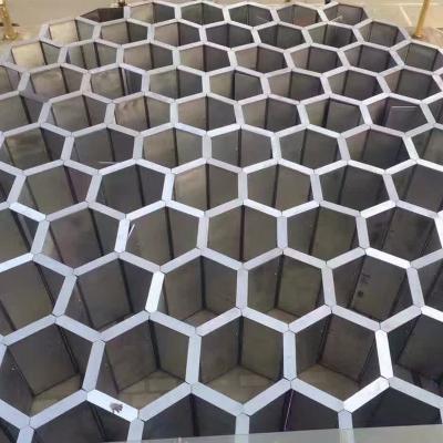 China Amusement Park Interactive Playground Interactive Props Honeycomb Maze Supplier for sale