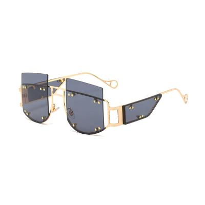 China 2020 Oversized Big Frame New Arrival Sunglasses Fashion Rim Women Sunglasses for sale