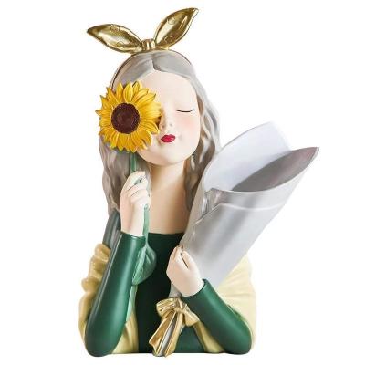 China Nordic Creative China Bouquet Girl Decoration Vase Custom Resin Open Flower Arrangement Home Ornament for sale