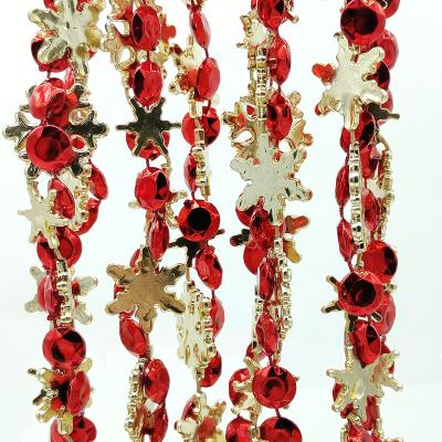 China Plastic Garland Ornament Craft Hanging Embellishments Diamond Crystal Snowflake Twisted Christmas Plastic Bead Decoration 9ft for sale