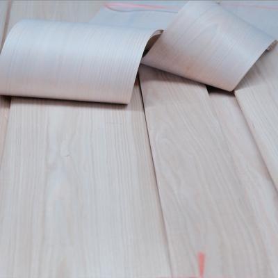 China AA Grade Industrial Oak Veneer Crown Cut Back Fleece 0.25mm Sliced ​​Natural Wood) for sale