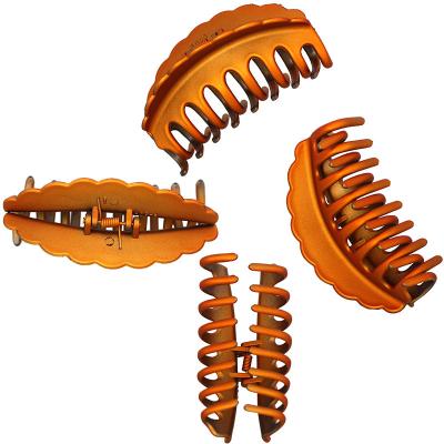 China Hot-selling Environmentally Friendly Claw Punch For Big Hair 10CM Beach Hair Claw Clip Plastic Hair Claw Clip Rubber Painting for sale