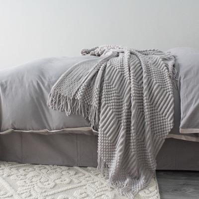 China Scandinavian Style Anti-pilling Knit Soft Chunky Cozy Fringed Warm Acrylic Sofa Blanket Solid Color Throw Blanket for sale