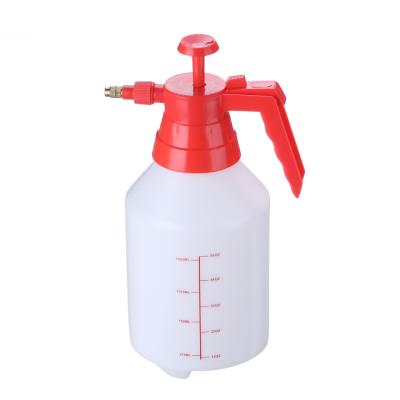 China Vivid Garden Spray Home and Garden 1.5L Hot Sale PE Bottle Water Hand Pump Sprayers for sale